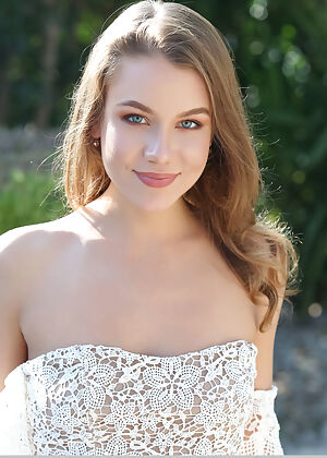 lila nova, metart