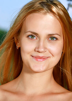 tais with, errotica archives