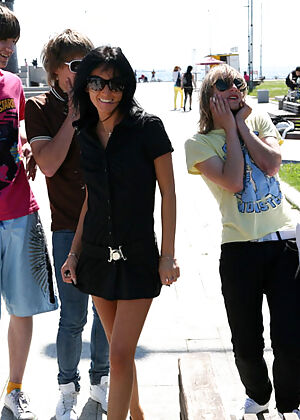 four dirty, cuties flashing