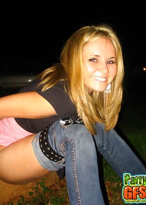 hot chicks, party gfs