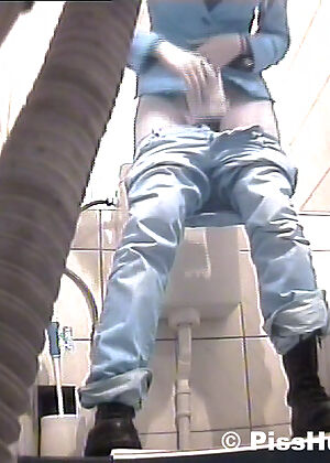 cute girl, piss hunt