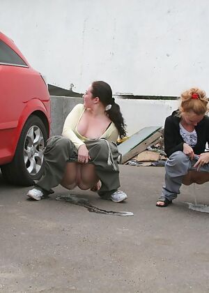 a couple, peeing mania