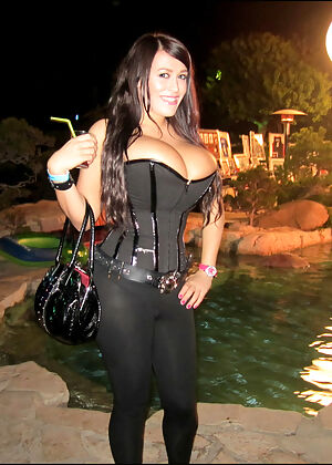 leanne, leanne crow