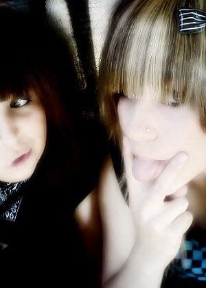 tasty emo, amateur emo girls