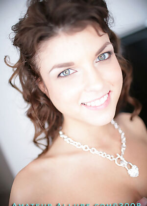 gorgeous, amateur allure