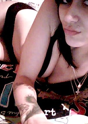 slutty emo, amateur emo girls