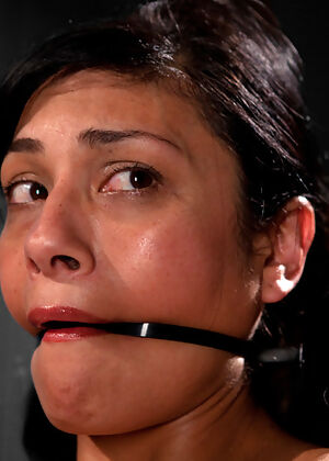 beretta, device bondage