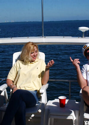 hot blonde, captain stabbin