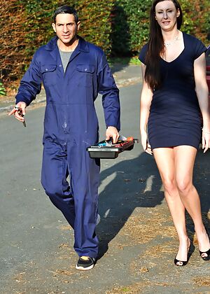 lara is, laras playground