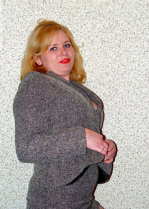 blonde, eighteen fatties
