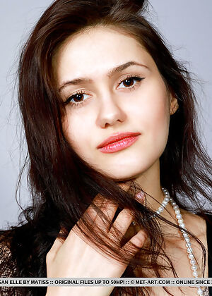 megan elle, metart