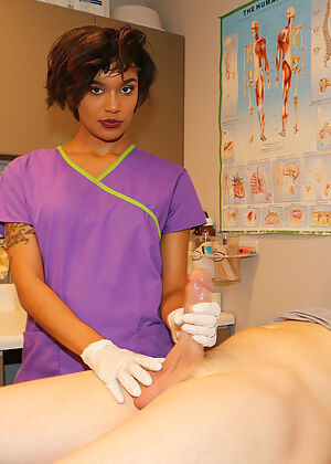 jasmine, teen tugs
